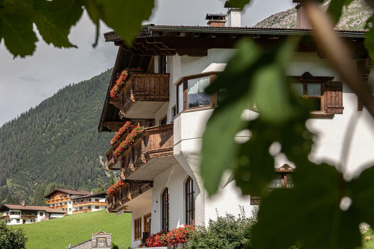 Landhaus Panorama Berwang Luaran gambar