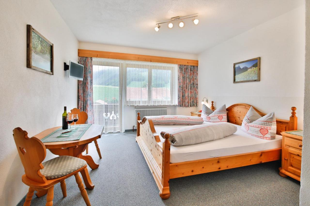 Landhaus Panorama Berwang Luaran gambar