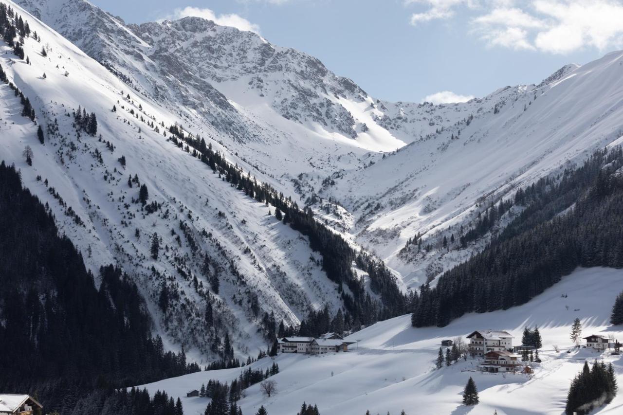 Landhaus Panorama Berwang Luaran gambar